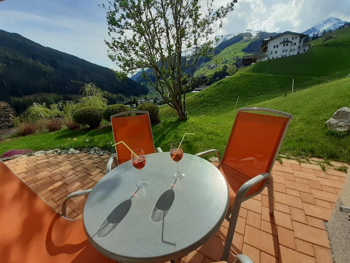 Haus Ausblick Lägenhet Tux Exteriör bild