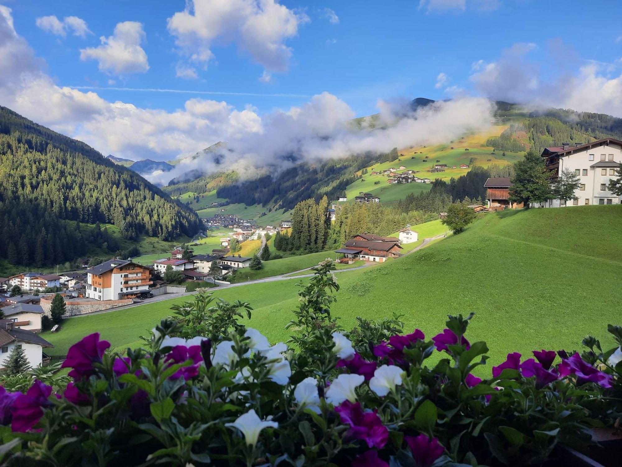 Haus Ausblick Lägenhet Tux Exteriör bild